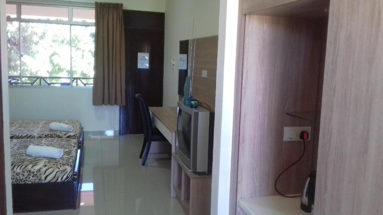 Seaside Travellers Inn Кинарут Экстерьер фото