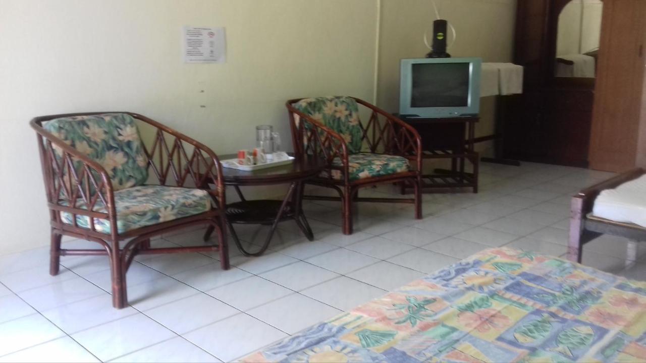 Seaside Travellers Inn Кинарут Экстерьер фото