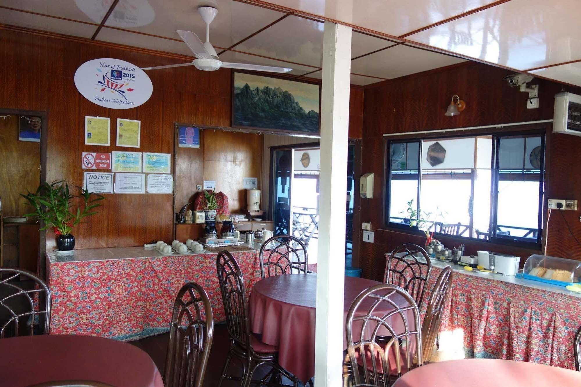Seaside Travellers Inn Кинарут Экстерьер фото
