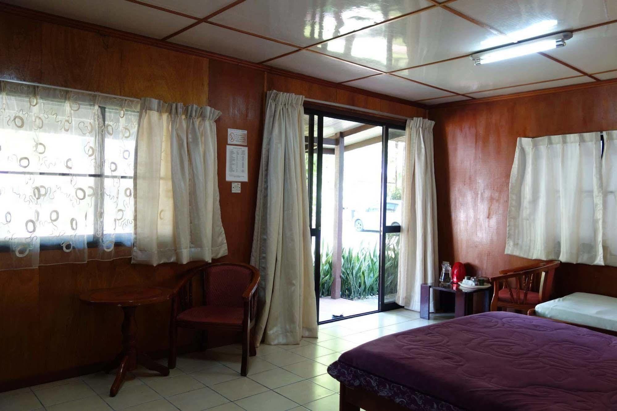 Seaside Travellers Inn Кинарут Экстерьер фото